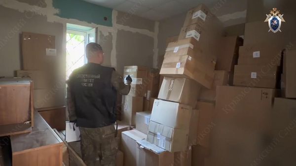 Двух севастопольцев будут судить за хранение контрафактных сигарет на 15 млн