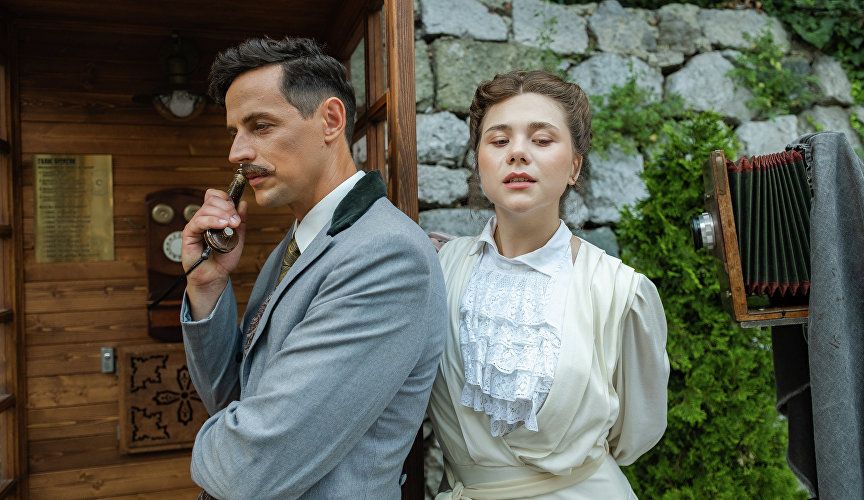 Афиша выходных в Крыму: Алупка XIX века, осенний праздник в зелёном лабиринте, сбор оливок