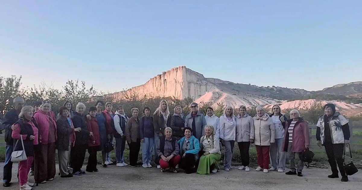 Пенсионерам из Кировского района устроили "Время впечатлений"
