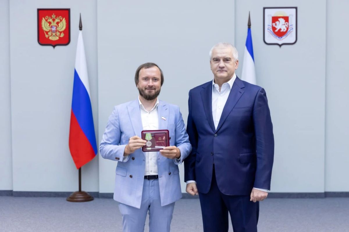 Аксёнов наградил аграриев Крыма в преддверии их профессионального праздника