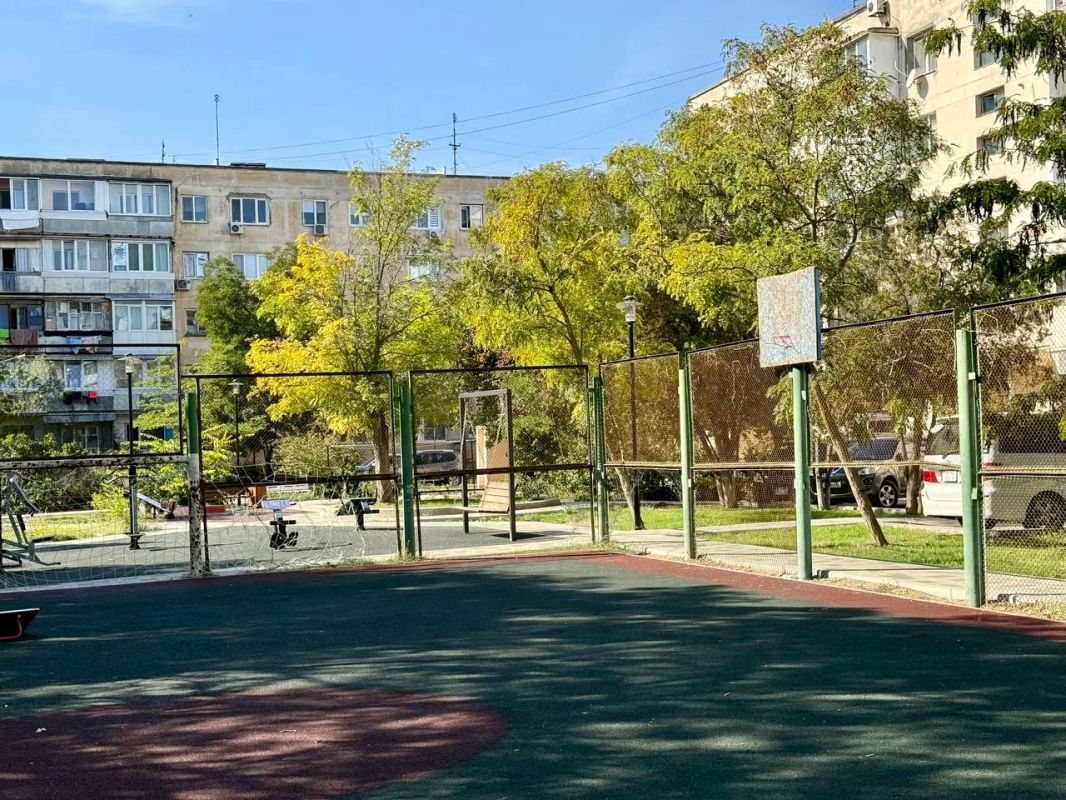 В Евпатории продолжается благоустройство парка