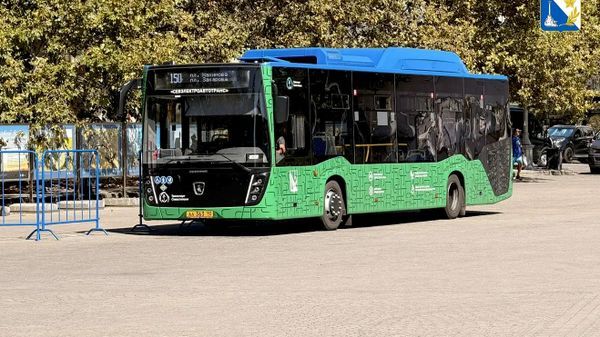 Севастополь получил 12 новых автобусов