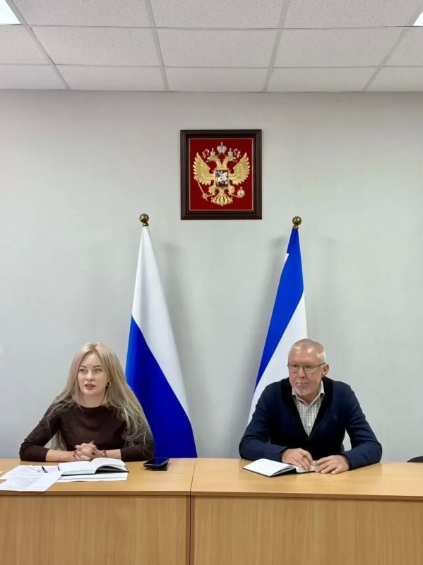Рабочую неделю традиционно начали с аппаратного совещания