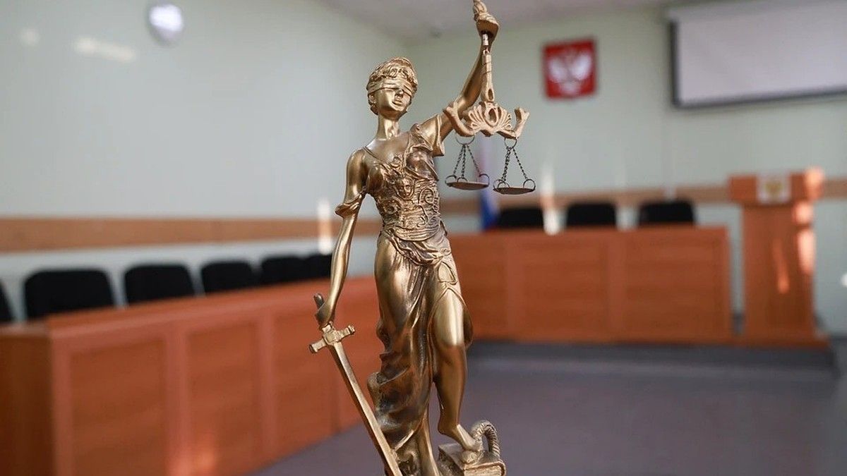 В Феодосии женщина ранила мужчину ножом в легкое: ей дали условный срок