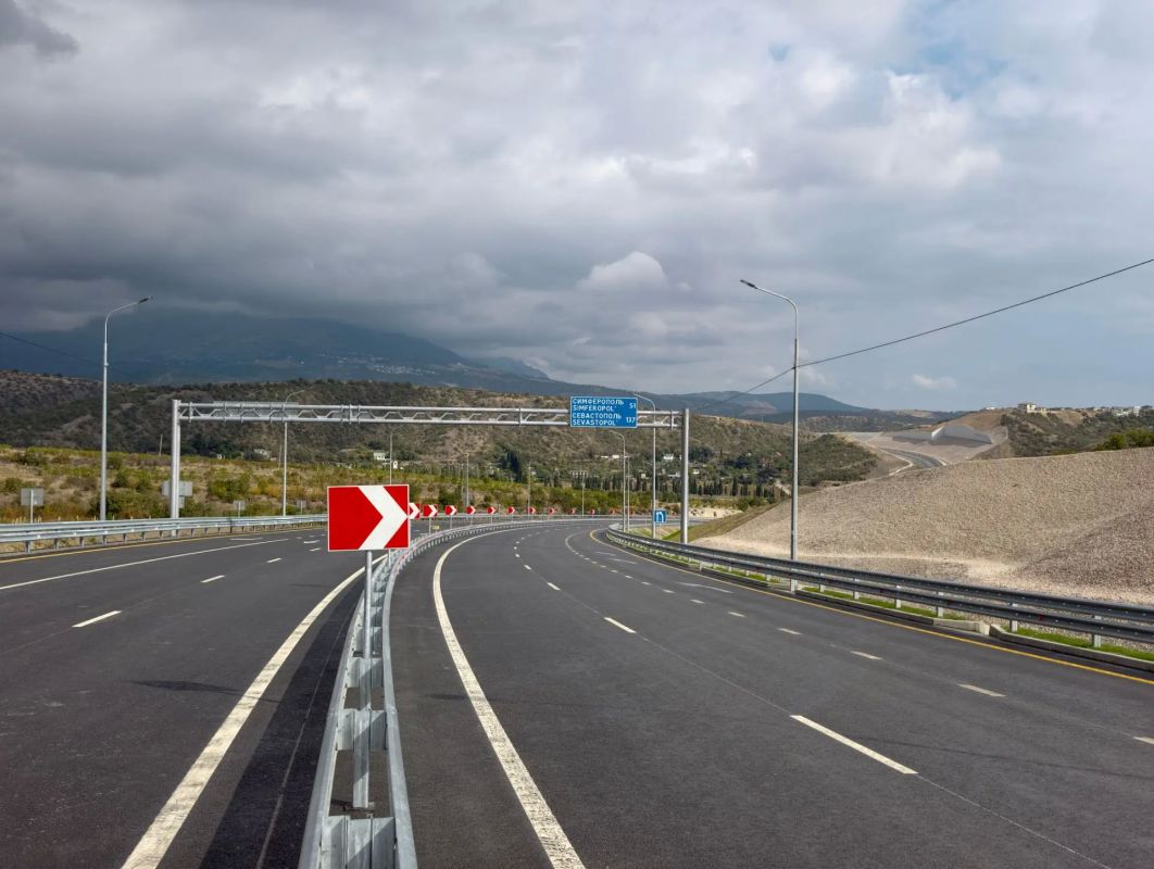 В Крыму открыли движение по дороге в обход Алушты