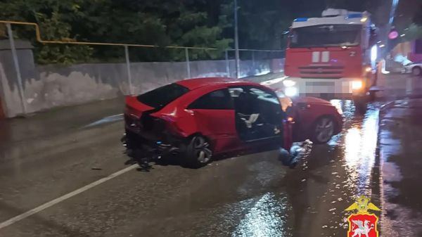 Занесло на "встречку": в Керчи три человека пострадали в ДТП