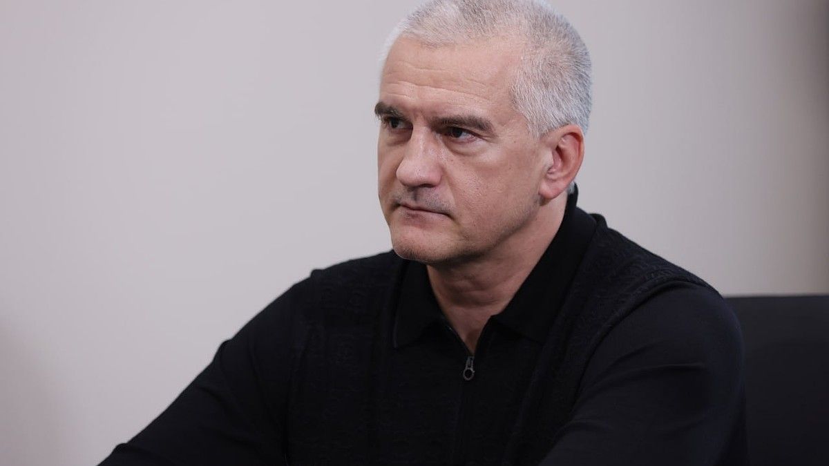 Аксенов поручил ЦУР назвать не реагирующих на обращения граждан чиновников