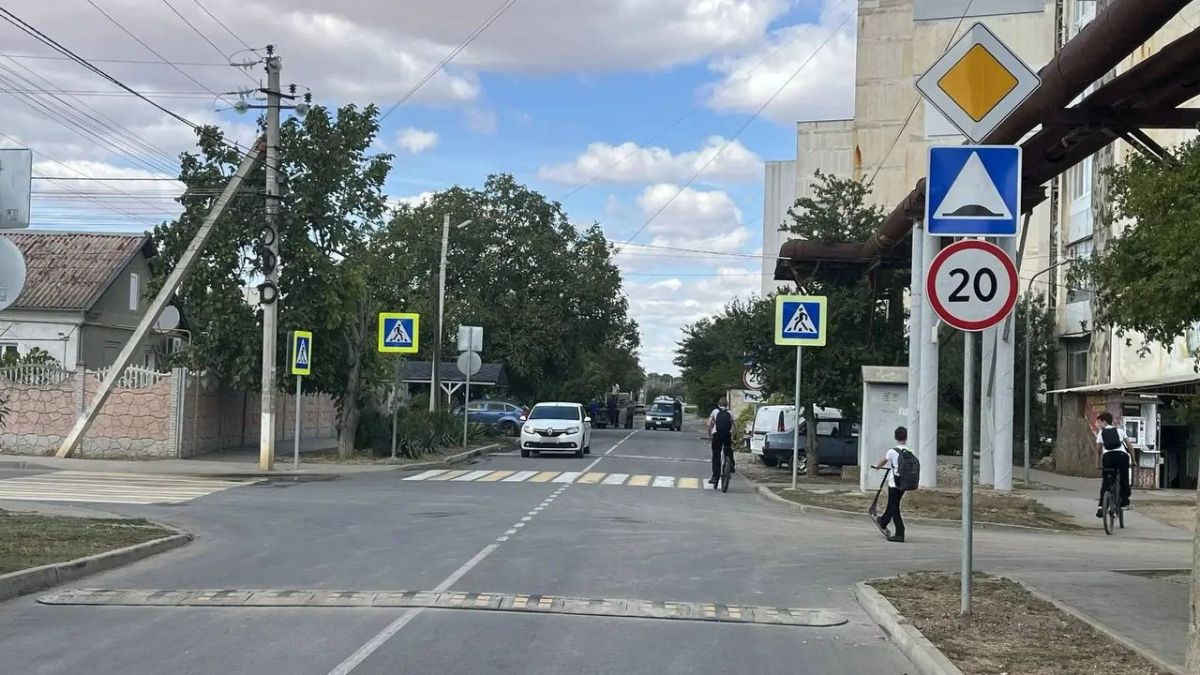 В городе Саки после вмешательства прокуратуры установлены искусственные неровности на улице Набережной
