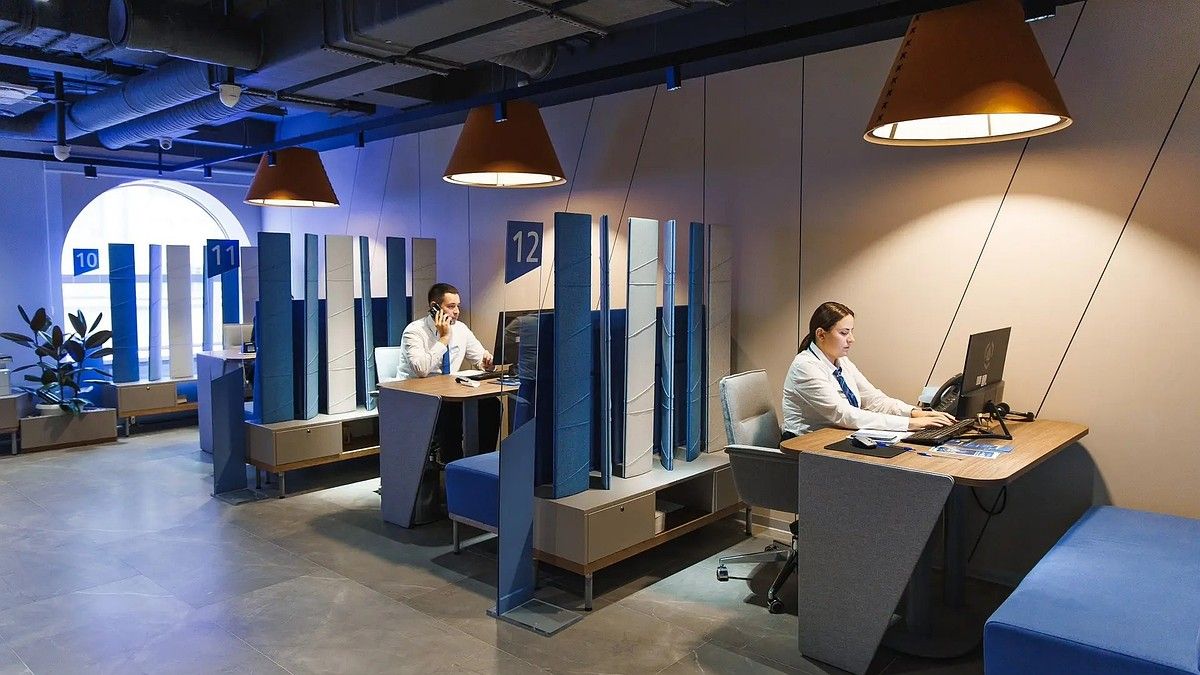 В центре Севастополя после реконструкции открылось отделение банка ВТБ