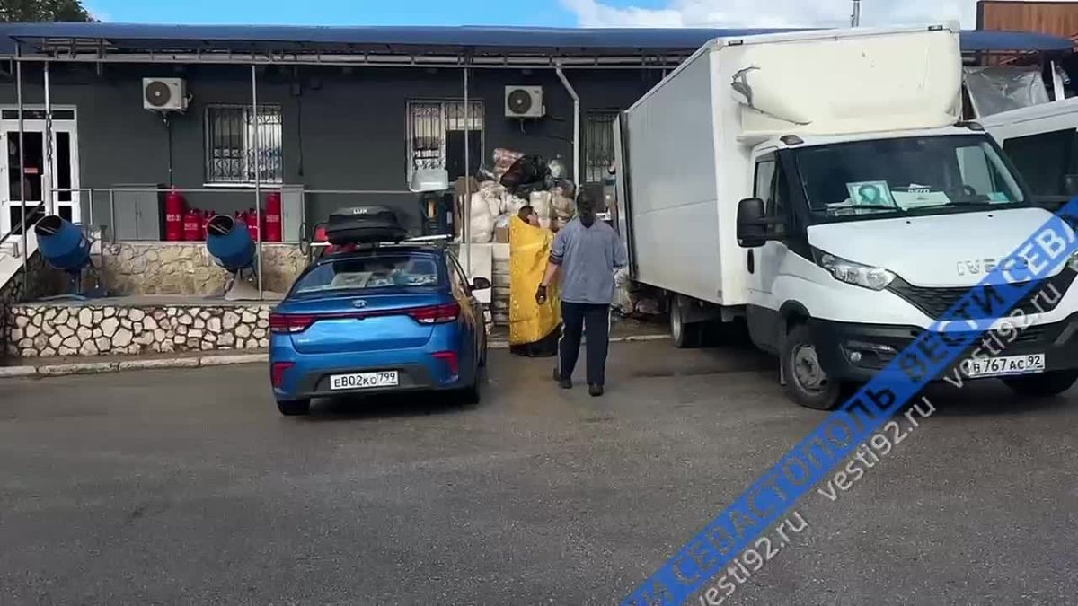 Партию гуманитарной помощи для наших бойцов в зоне СВО собрали азербайджанцы Севастополя