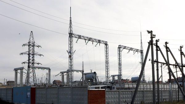 Два города и район на севере Крыма на день остались без света