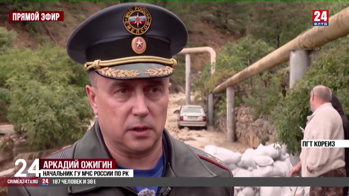 Спасатели круглосуточно дежурят в проблемных местах Кореиза