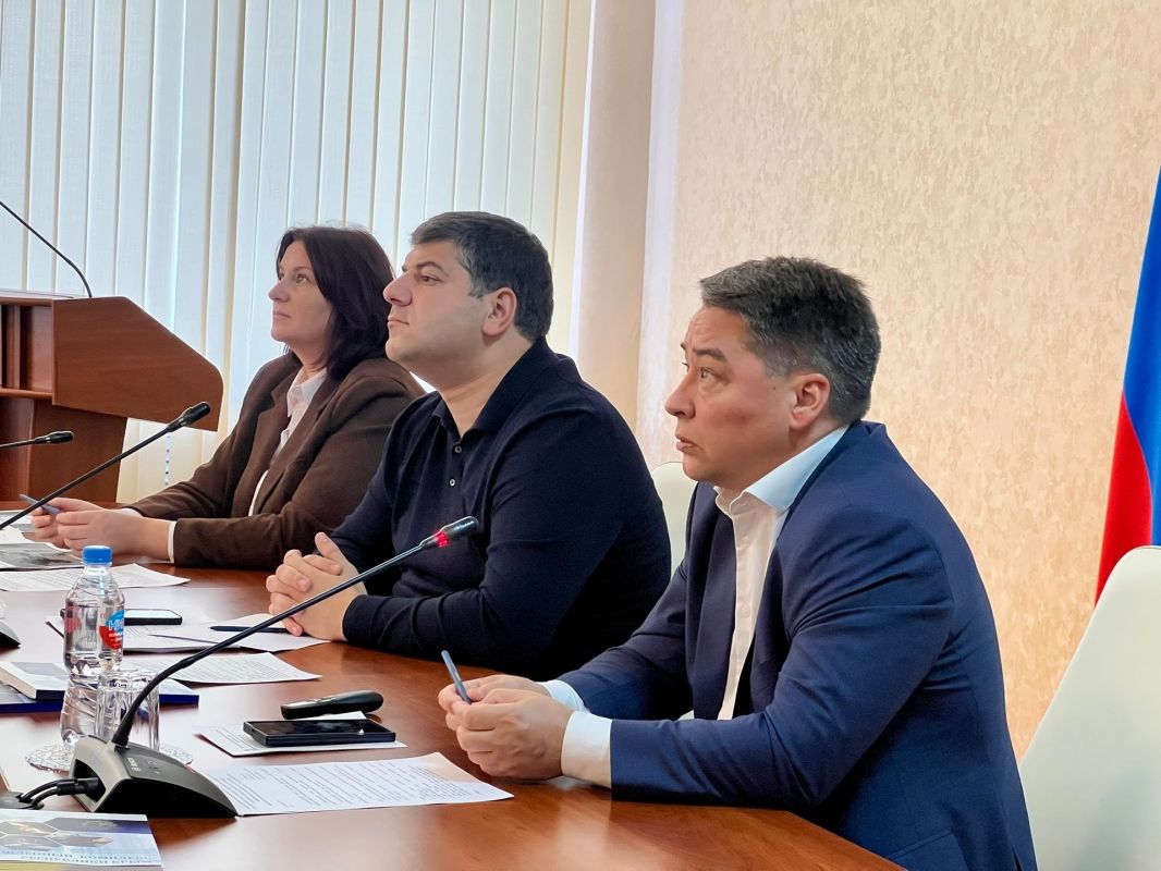 В Крыму обсудили вопросы межрегионального промышленного сотрудничества с Самарской областью