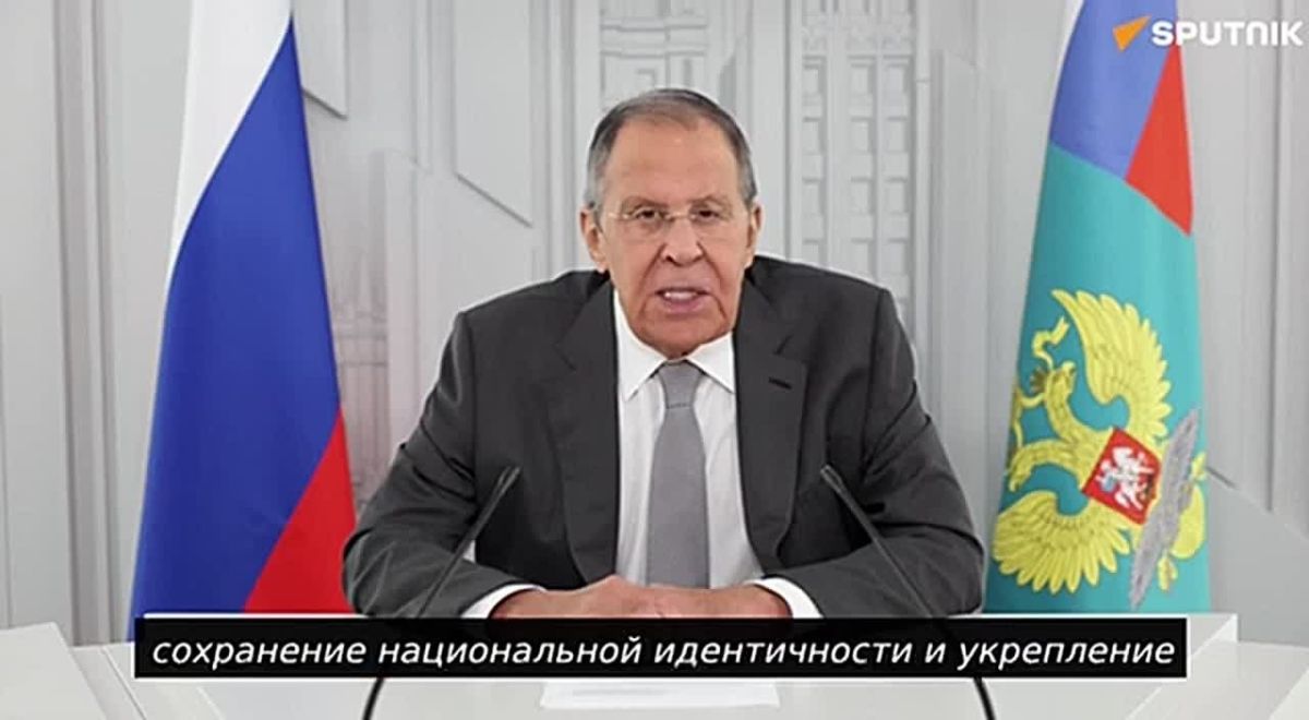 Наши — в Африке! "Мы приветствуем стремление Sputnik усилить голоса африканцев и рассказать африканские истории", — заявил вице-президент ЮАР Пол Машатиле после запуска редакций Sputnik Africa (