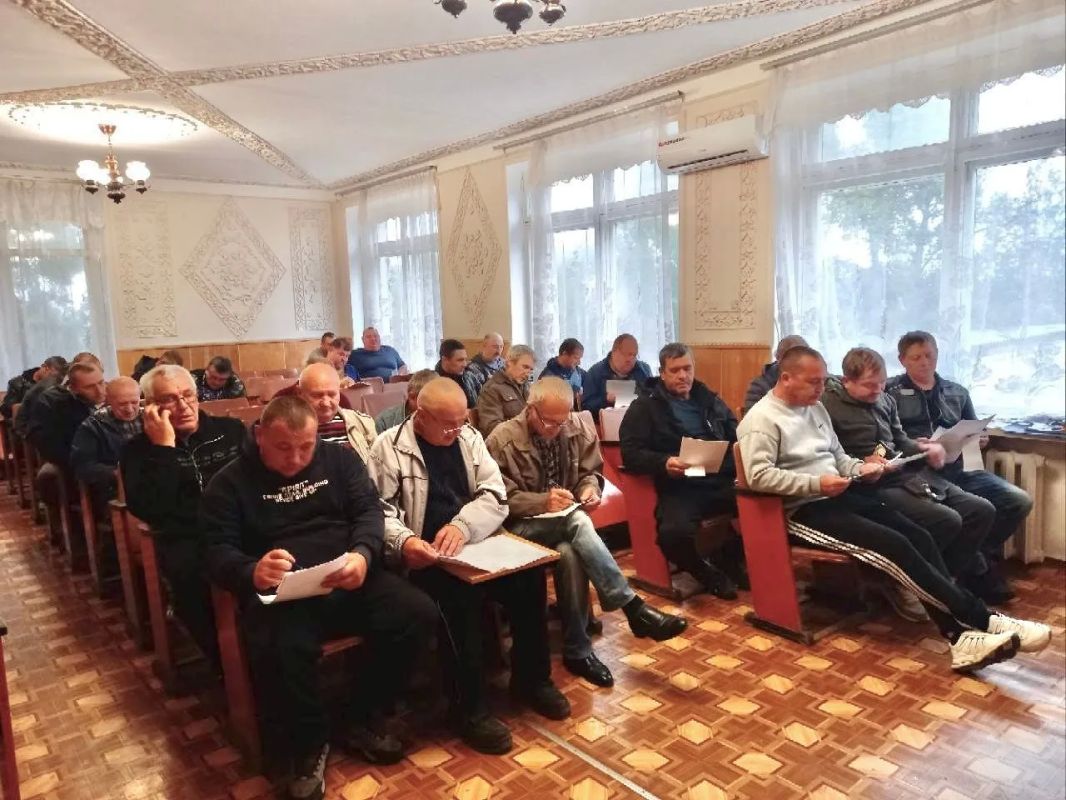 В Джанкойской технической школе, в рамках выполнения госзадания в 2026 году, в соответствии с рабочим учебным планом школы и графиком обучения, проведено обучение работников Нижнегорского филиала ГБУ РК «Крыммелиоводхоз» по...