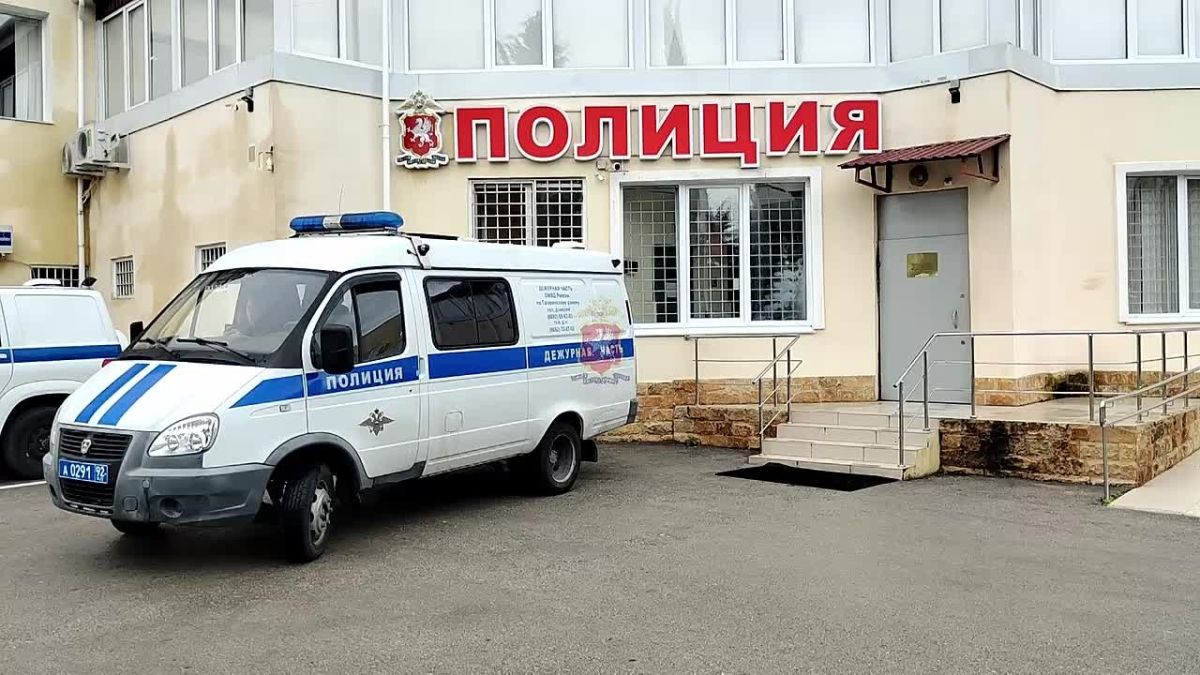 «В конце сентября мне позвонили мошенники по поводу моего домофона