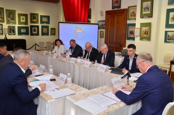 ЮРПА: Комитет по законодательству, государственному строительству и местному самоуправлению