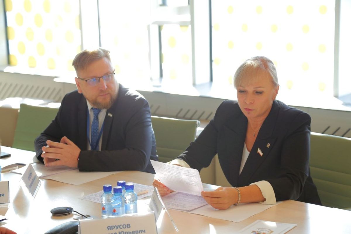 ЮРПА: Комитет по образованию, науке, культуре и информационной политике