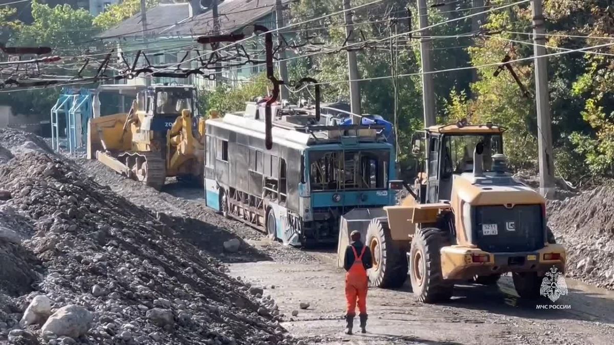 Спасатели завершили водоотводные работы в Кореизе