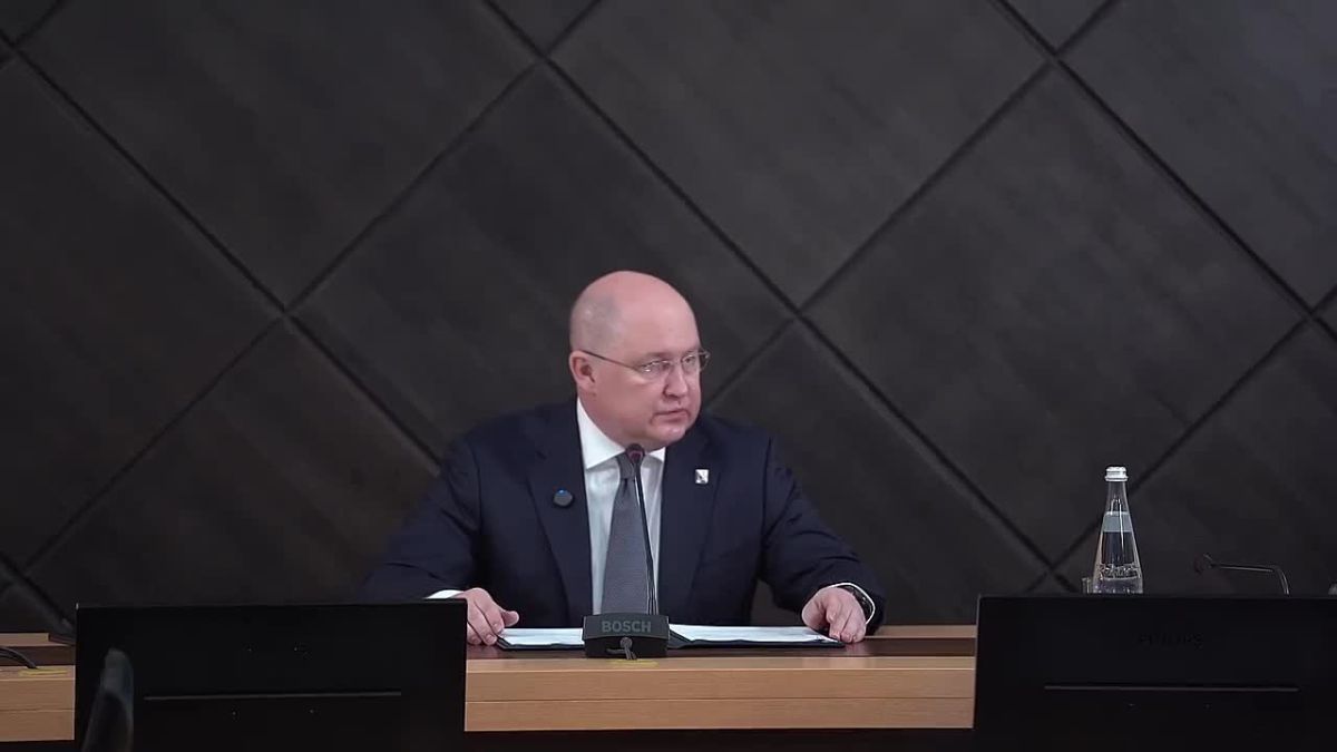 Михаил Развожаев: На аппаратном совещании Правительства Севастополя обсудили вопросы электроснабжения города и запуск отопления