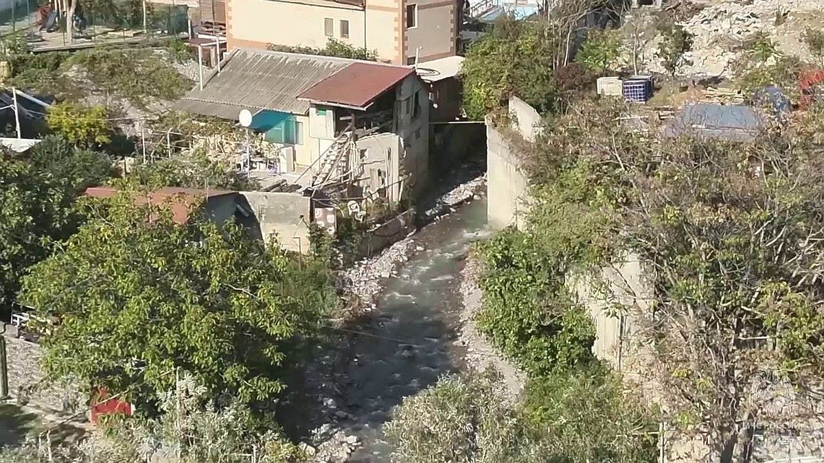 В Ялте освободили от воды 29 объектов