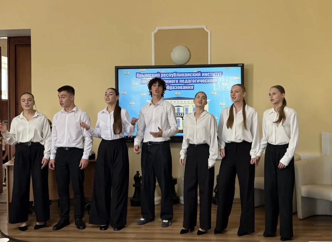 В КРИППО состоялся республиканский семинар-практикум «Классные классные, или Педагогическое мастерство современного классного руководителя»