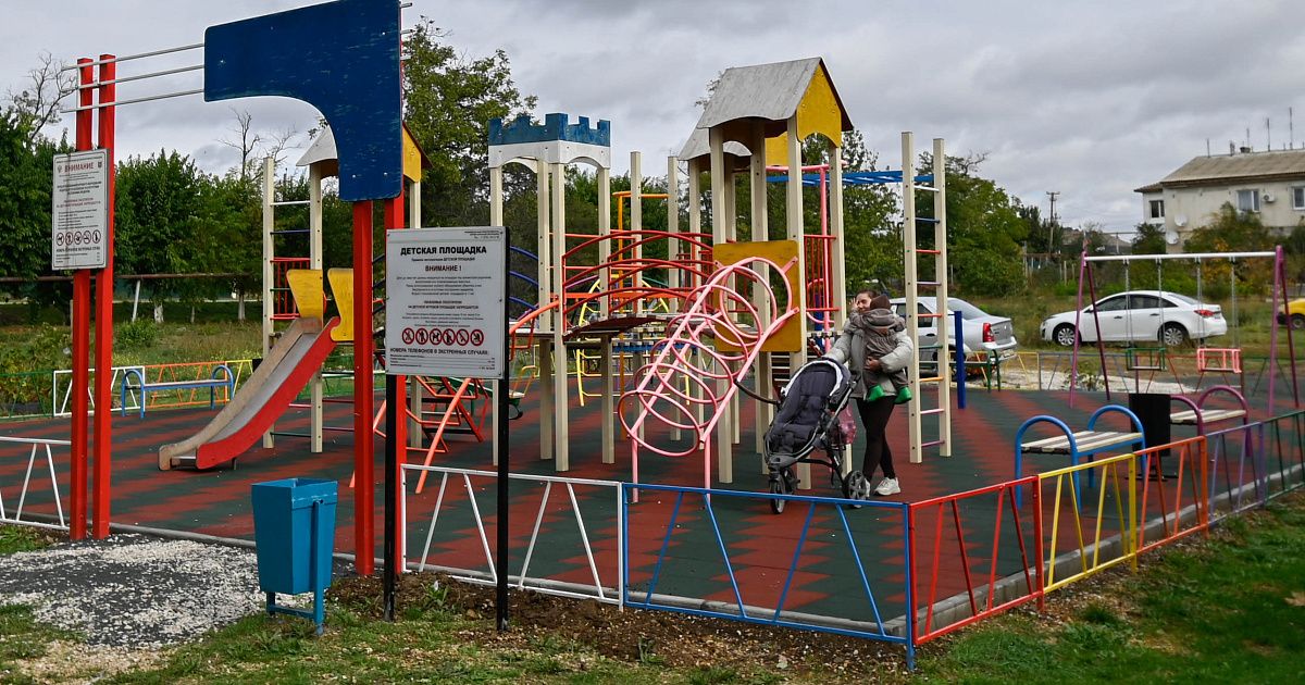 Чему радуются и на что жалуются жители Каштанов Бахчисарайского района