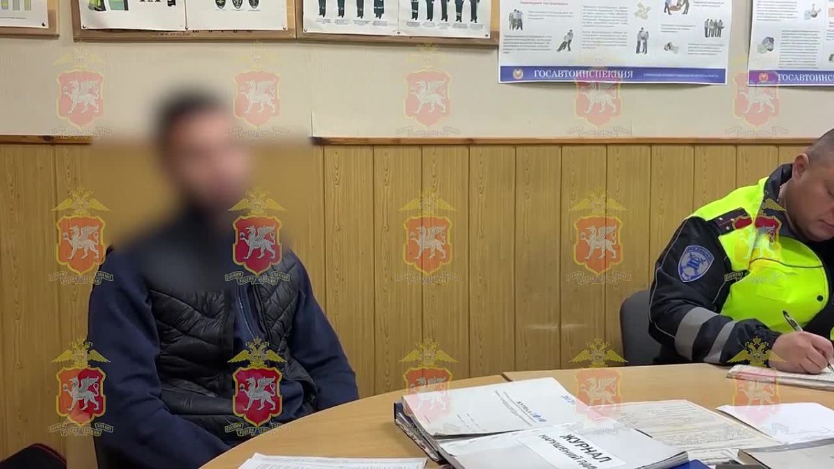 Лихач без прав устроил дрифт на микроавтобусе в Бахчисарае
