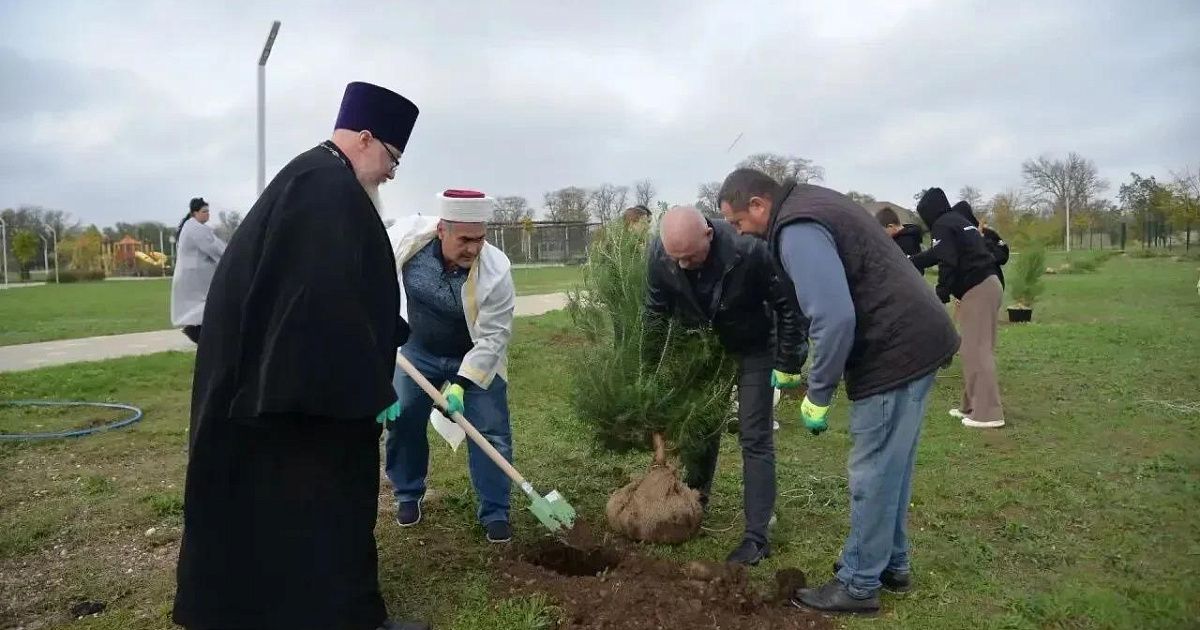 «Аллею единства народов России» открыли в Джанкойском районе