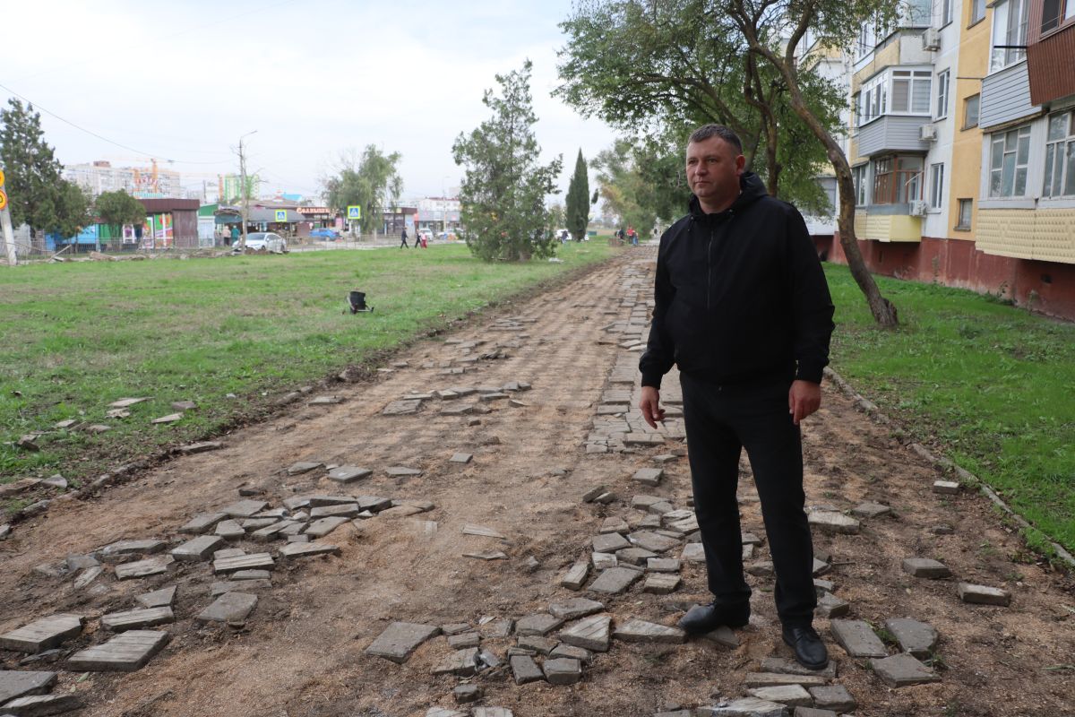 В Керчи идет ремонт дороги на ул. Ворошилова