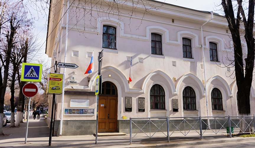 На новой бесплатной экскурсии в Симферополе расскажут о развитии женского образования в России
