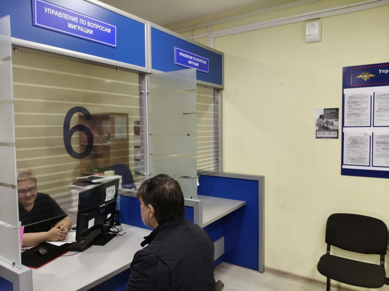 Общественный контроль в действии: Заместитель председателя Общественного совета при МВД по Республике Крым оценил работу миграционной службы