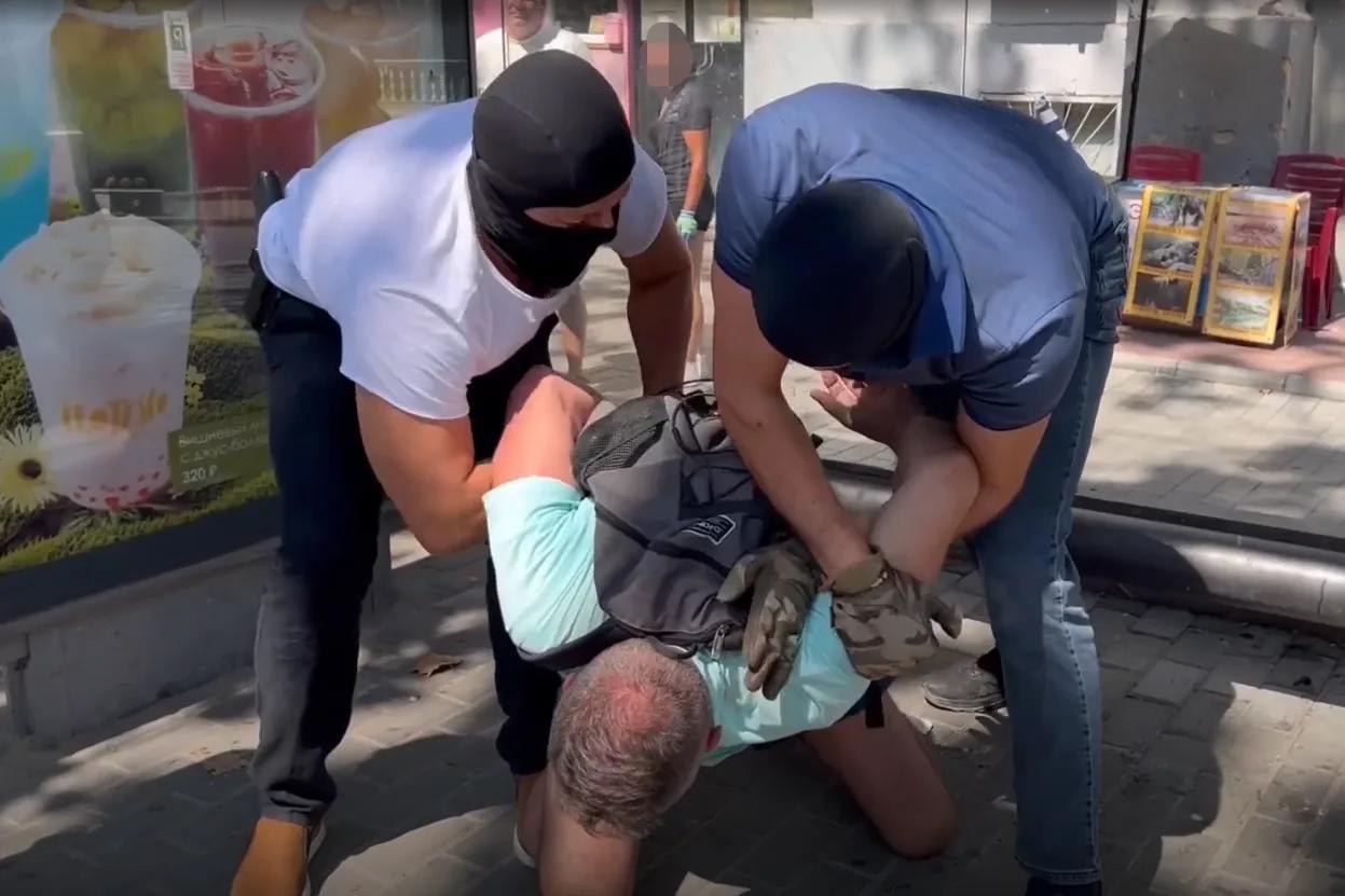 Севастопольца осудят за призывы к экстремизму и оправдание терроризма