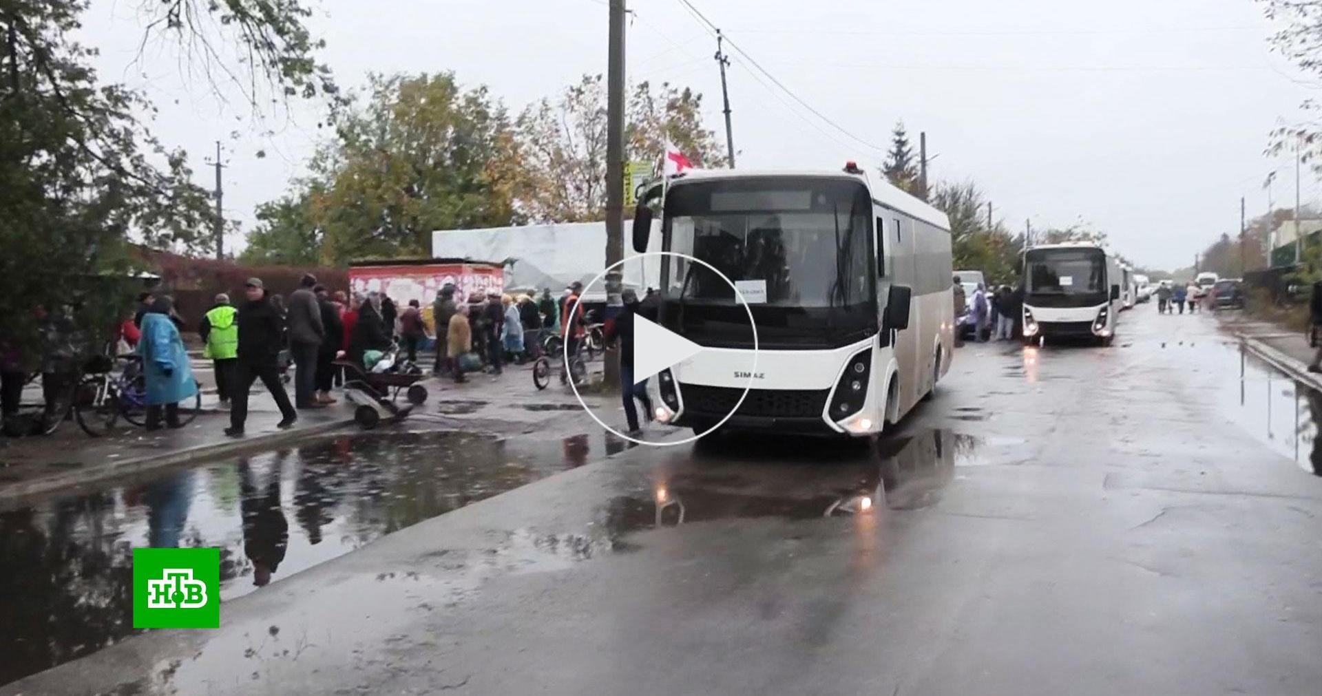 Право выбора: эвакуированные жители Алешек отправились в Россию и на Украину
