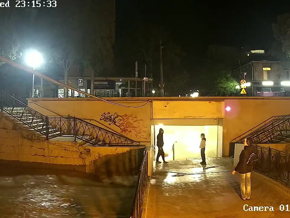 Ялта – город с особой атмосферой, где каждая деталь создаёт узнаваемый облик: уютные улочки, зелёные скверы, исторические фасады… И особенно обидно, когда этот облик портят вандалы