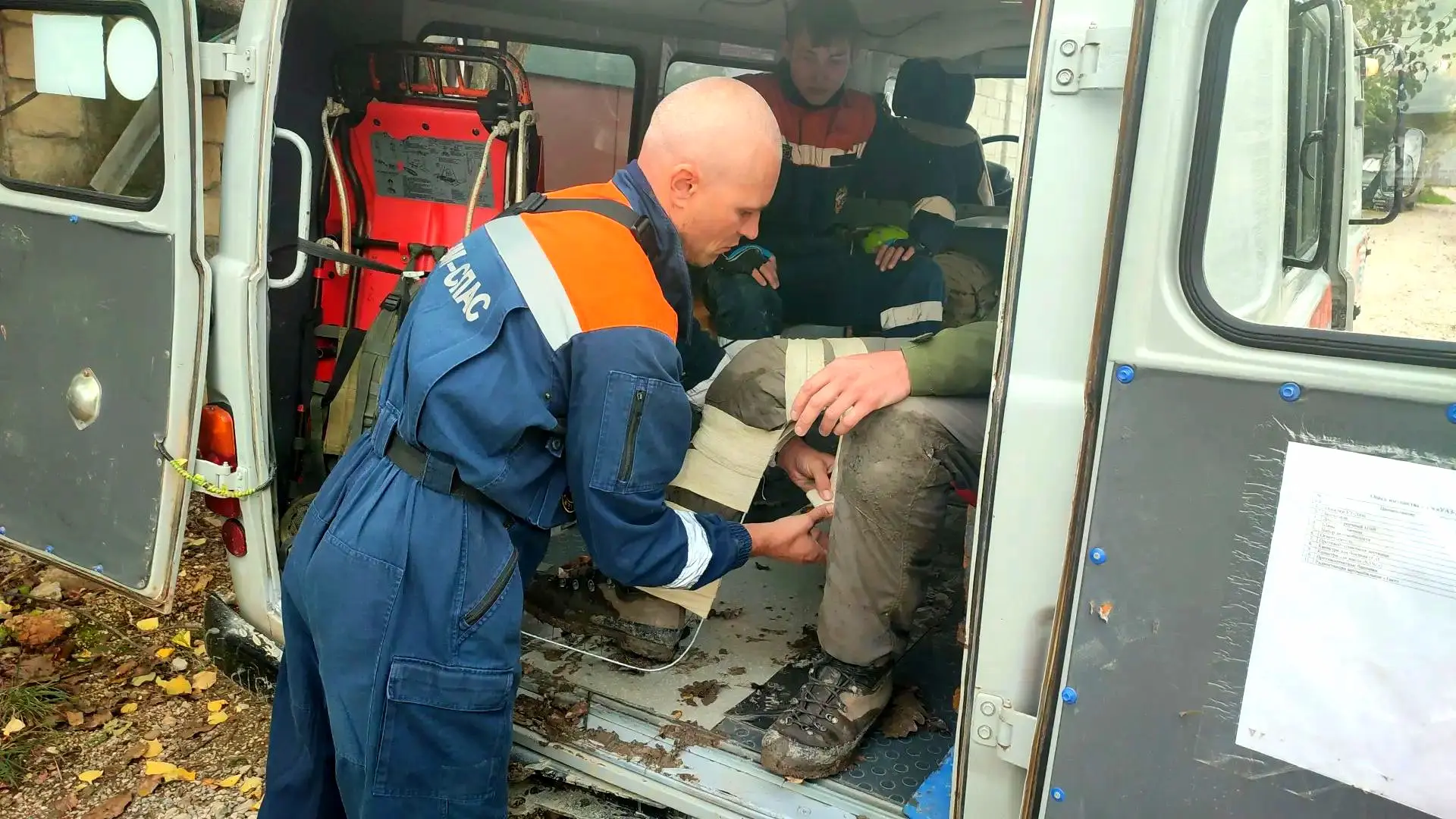 В Судаке спасатели "КРЫМ-СПАС" оказали помощь травмировавшемуся туристу