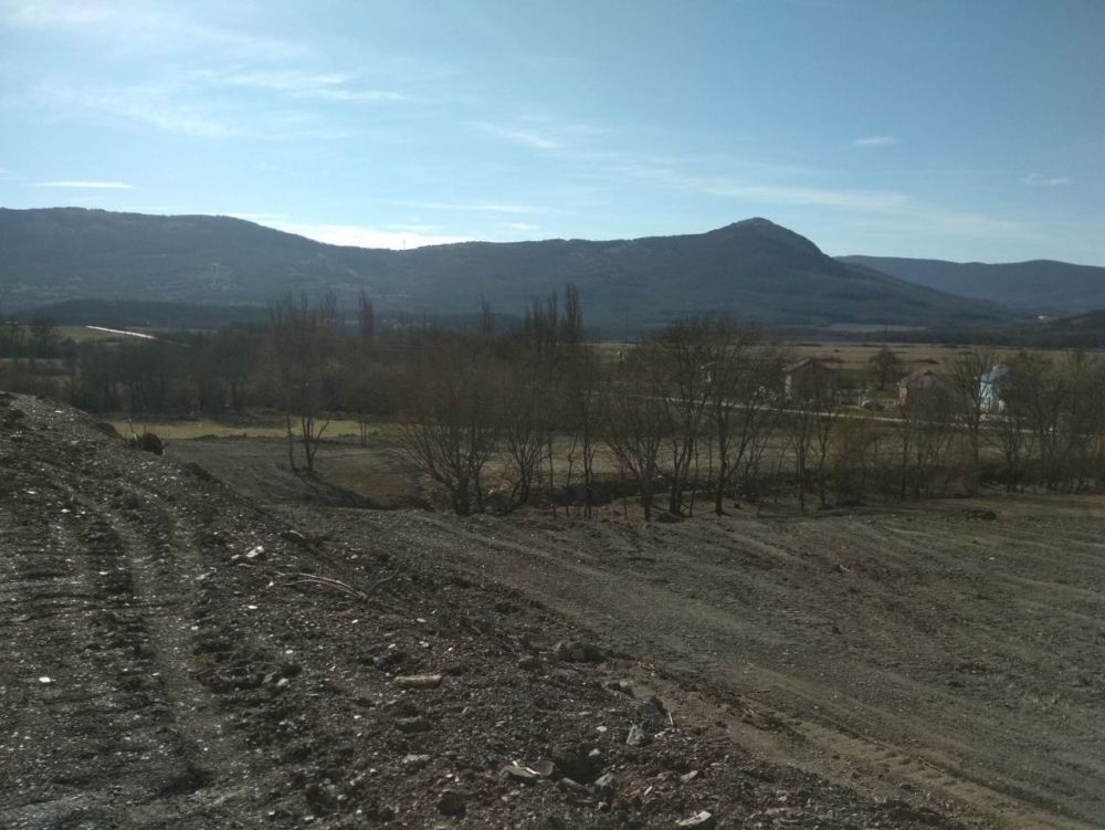 Исчезнувшие села крыма. Село Орлиное Крым. Село Орлиное Севастополь. Туристский пруд Севастополь Орлиное. Лесничество Орлиное Севастополь.