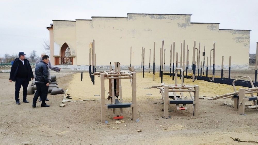 Синоптик сары баш. Сарыбаш крым. Село сары баш. Село сара. Школа село сары баш.