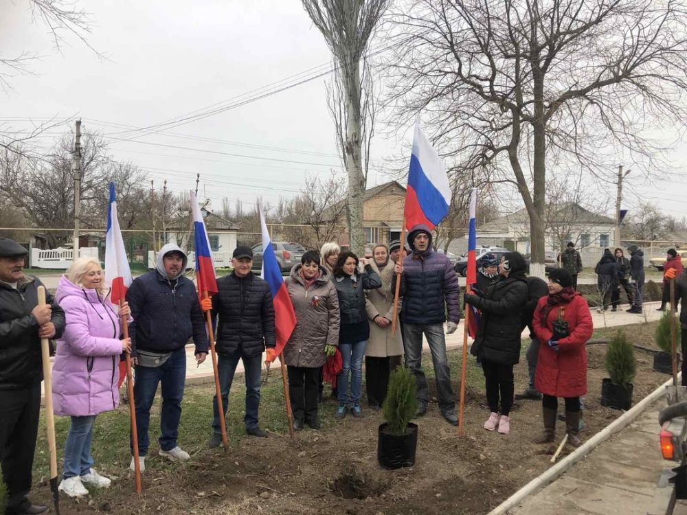 Кировское сельское поселение крым. Пгт Кировское Кировский район. Крым Кировское район. Кировский р-н, Кировское пгт Крым. Пгт Кировский глава администрации.