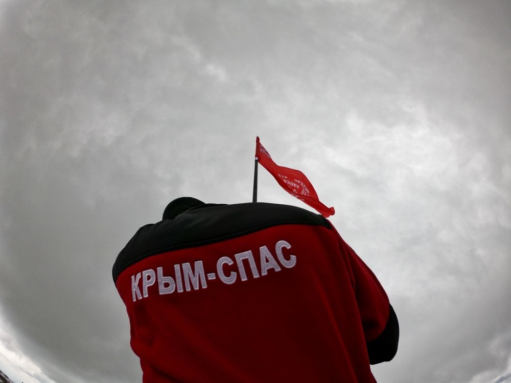 На самой высокой вершине плато Чатыр-Даг ( г/о Алушта) установлено Знамя Победы. Новости раздела: Крым На самой высокой вершине плато Чатыр-Даг ( г/о Алушта) установлено Знамя Победы 82. Новости