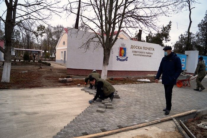 Работа пгт советский. Пгт Советский, улица Матросова 46. Пгт Советский улица Матросова 1 Крым. Улица Матросова расположена в районе. Советский район пгт Советский.