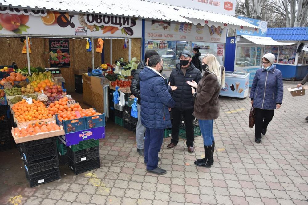 Город Красноперекопск. Магазин в городе Красноперекопске новая площадь. Красноперекопск площадь. Магазины продуктовые Красноперекопск.