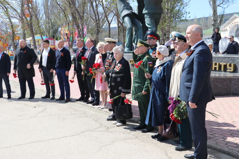 Мемориал феодосийскому десанту 1941 какому событию посвящен. Феодосия память. 9 Мая 2014 года Феодосия.