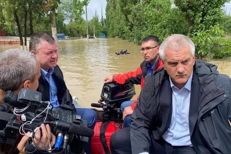 Что в крыму наводнение. Смотреть фото Что в крыму наводнение. Смотреть картинку Что в крыму наводнение. Картинка про Что в крыму наводнение. Фото Что в крыму наводнение
