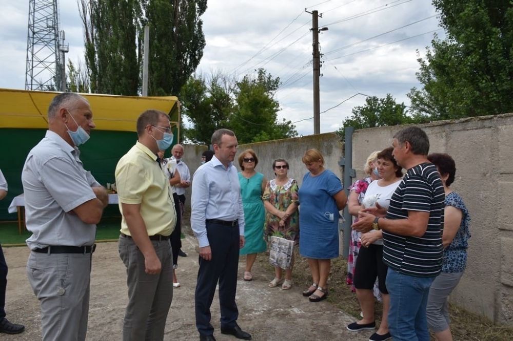 Погода в новогригорьевке нижнегорского. Новогригорьевка (Нижнегорский район). Село Новогригорьевка Нижнегорский район. Нижнегорский район село Новогригорьевка Крым. Контора в Новогригорьевке Нижнегорского района.