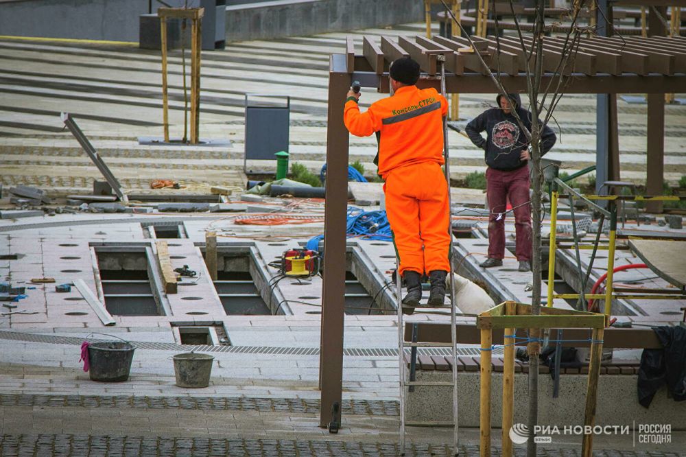 Власти Симферополя раскрыли сроки открытия обновленной площади Куйбышева