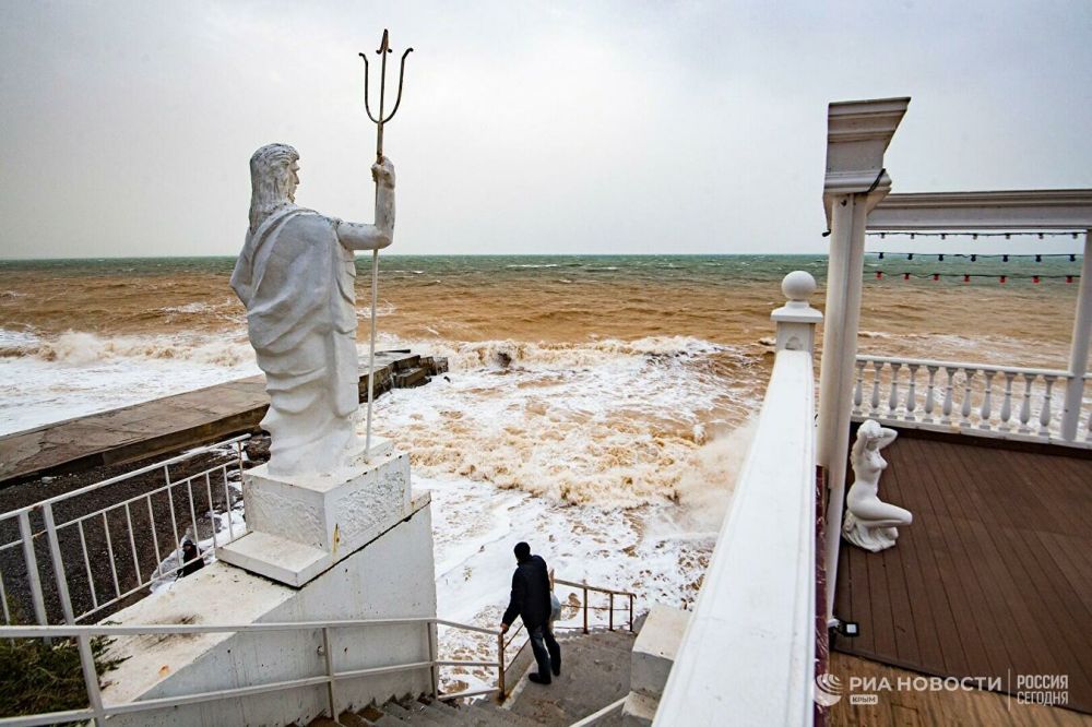 Главные события, красота и ужас ноября-2021: фотолента РИА Новости Крым