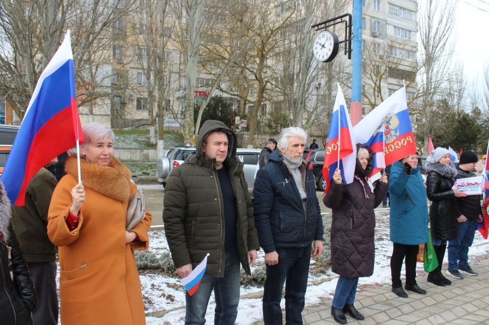 Последние новости крыма. Восьмая годовщина воссоединения Крыма с Россией. Автопробег посвященный воссоединению Крыма. Крым воссоединился с Россией. Крым российский.