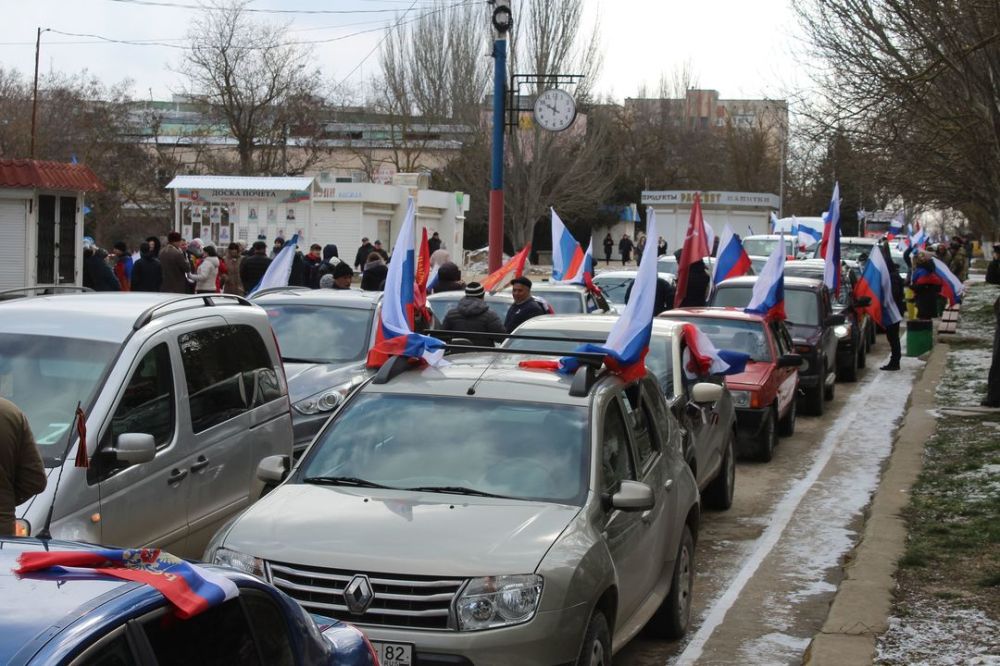 Передача крым сегодня. Автопробег. Автопробег 2022. Крым сейчас. Годовщина воссоединения Крыма с Россией.