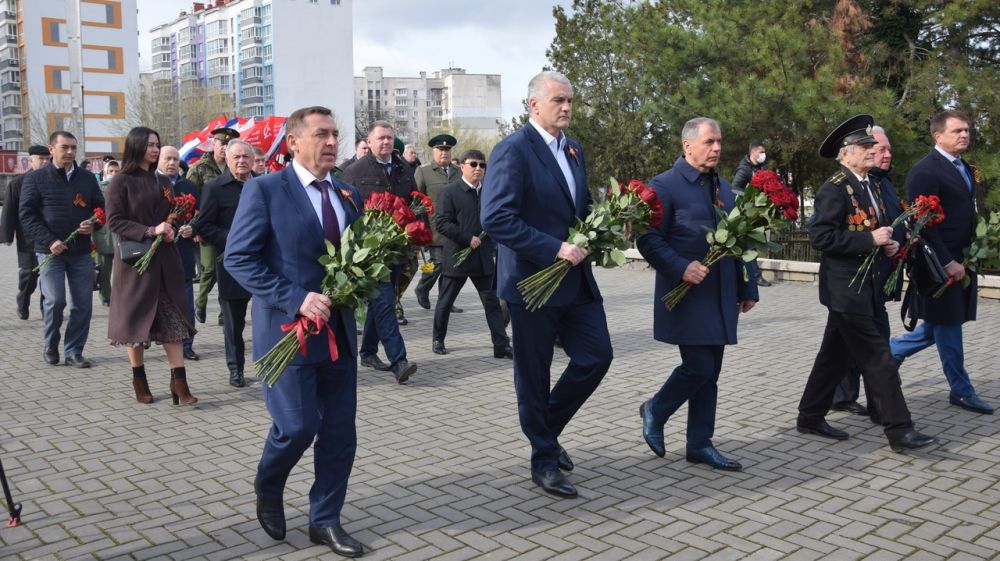 Симферополь празднует 78-ю годовщину освобождения